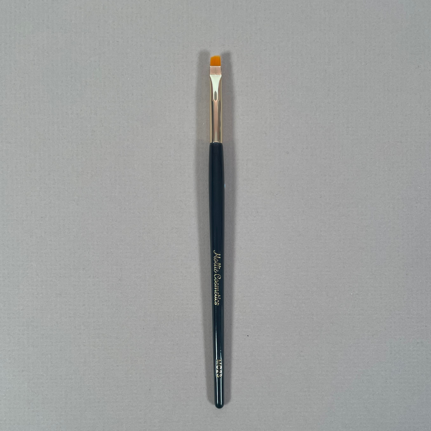 MC23 - Small Flat Angled Brush