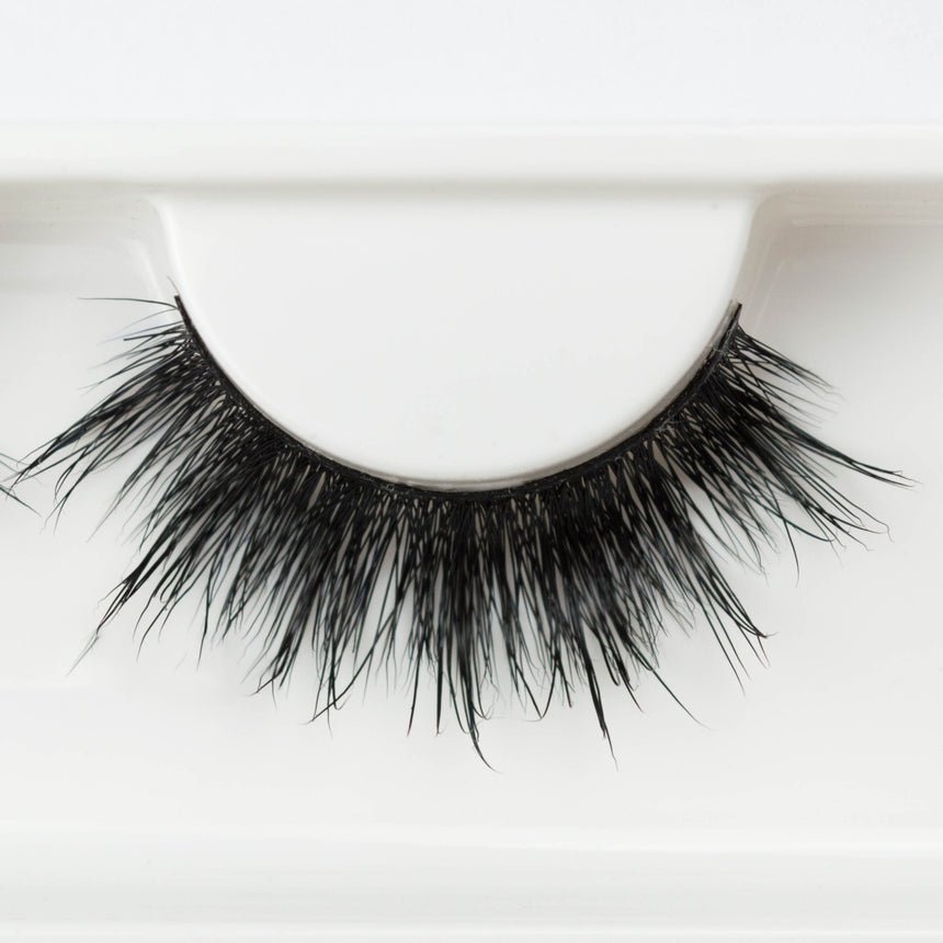 MCM12 Mink Eyelashes
