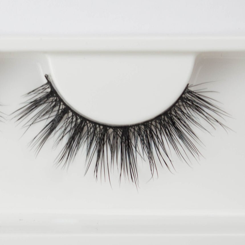 MCM18 Mink Eyelashes